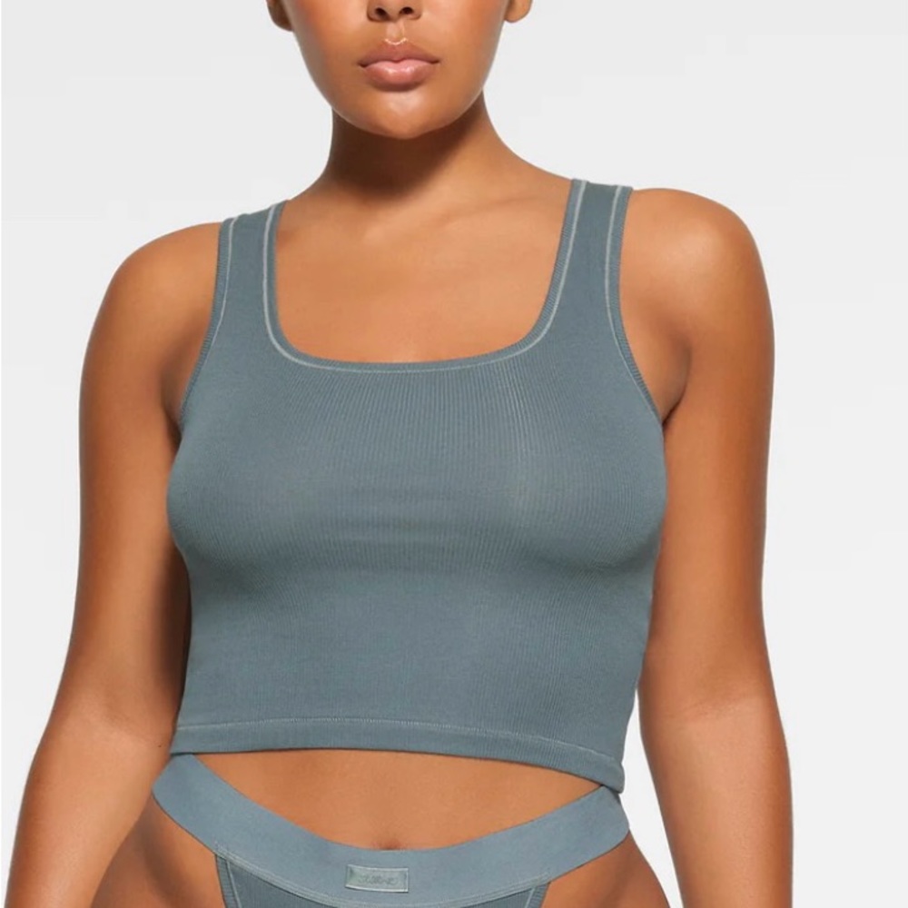Skims 3 pieces set